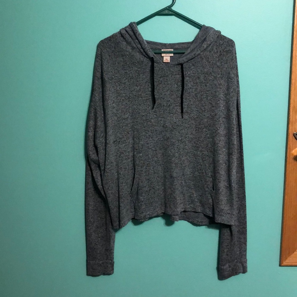 Long sleeve hooded top